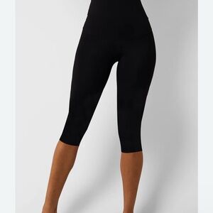 Black Capri Leggings